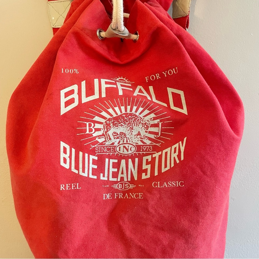 Buffalo David Bitton “Blue Jean Story” Red Canvas Backpack – Y2K Vintage EUC - Picture 4 of 16